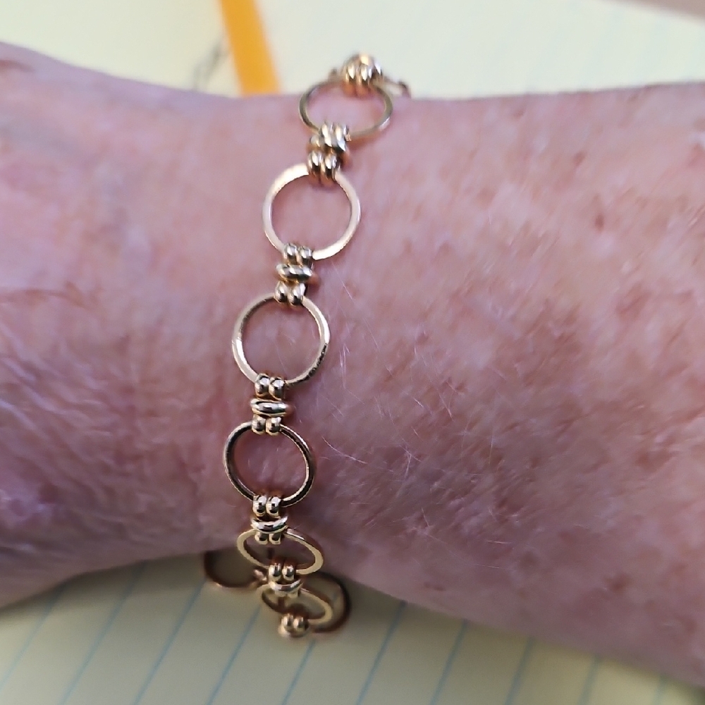 Premier Gold Circle Link Bracelet